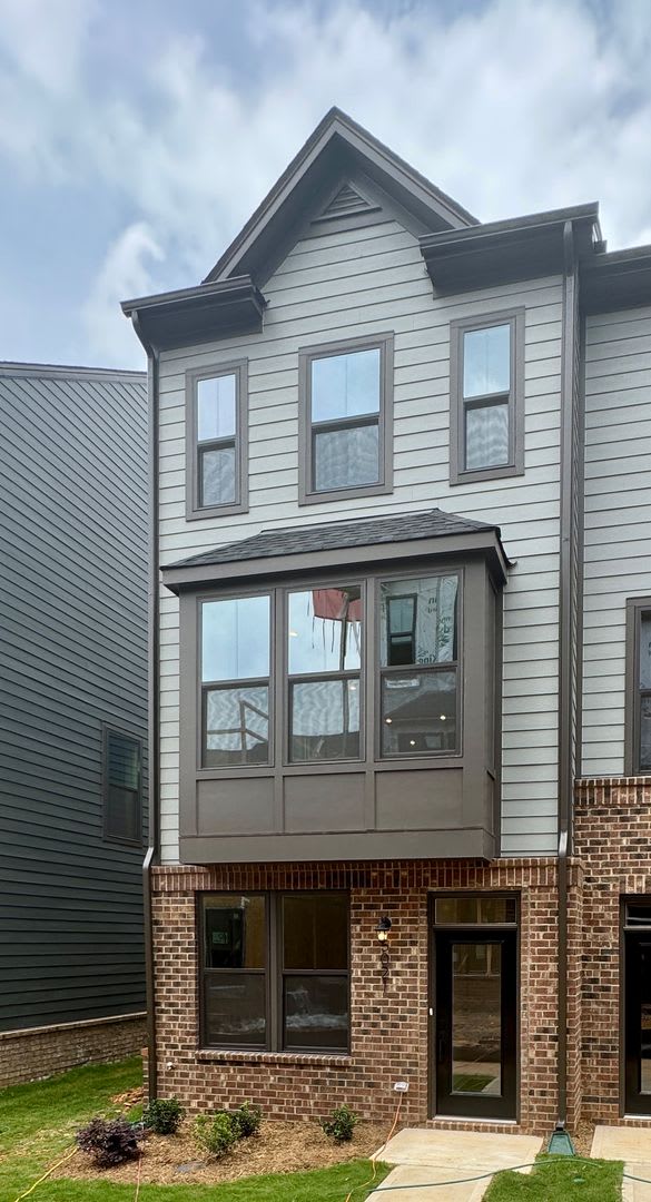 ***50% off First Full Month of Rent***. Southend, 2BR/2.5BA Townhouse – photo 1