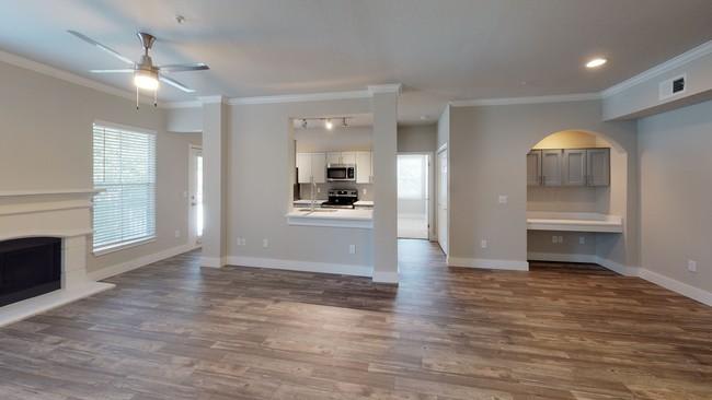 4226 SE Military Dr – photo 1