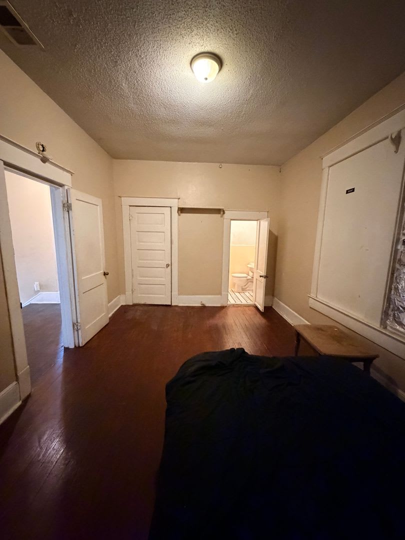 Beautiful 2 Bedroom unit in Highland – photo 4
