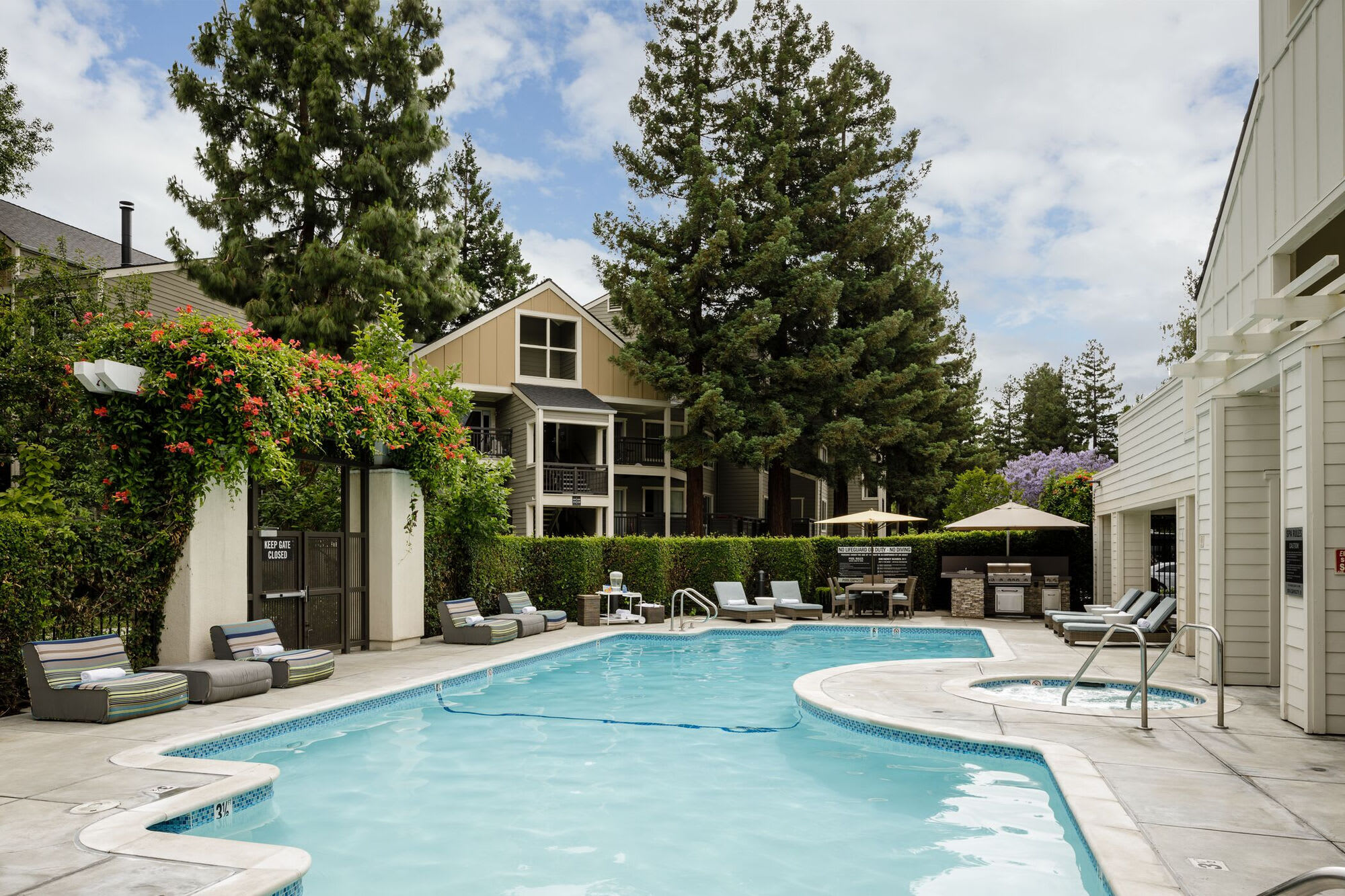 Orchard Glen Apartments – photo 2