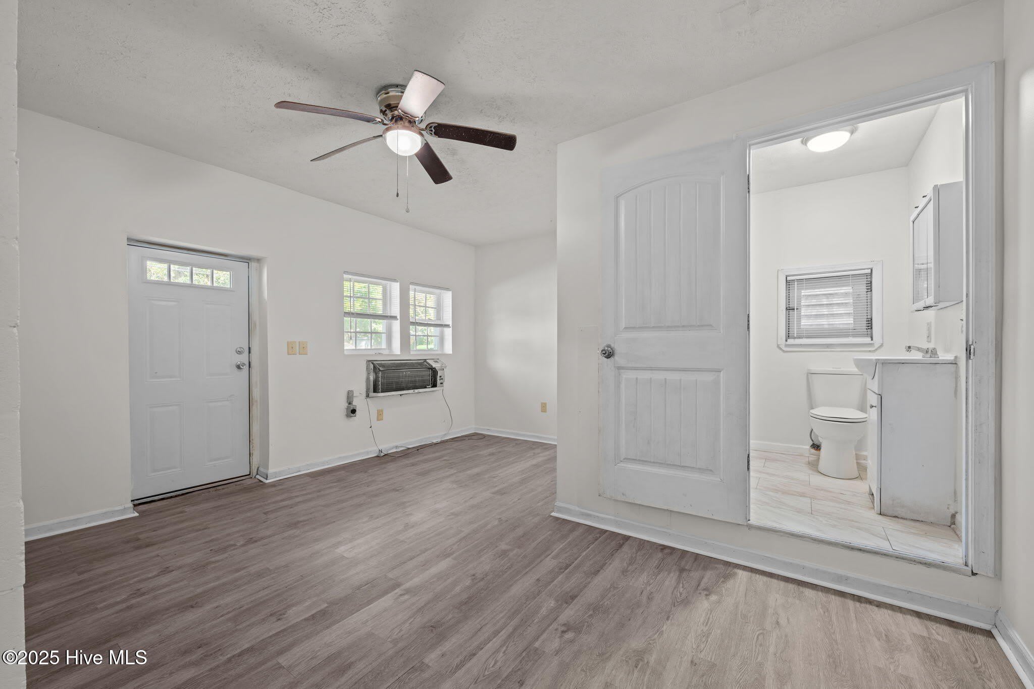 700 2nd Avenue – photo 2