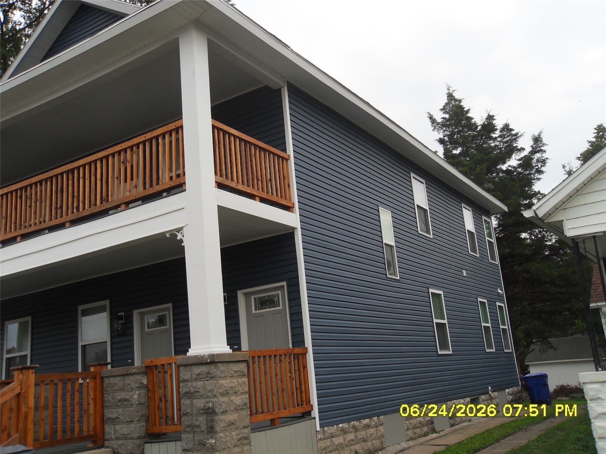 401-403 W Fourth Street – photo 4