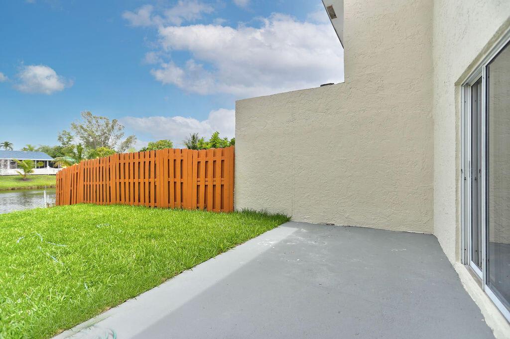 7906 Southwest 8th Street – photo 3