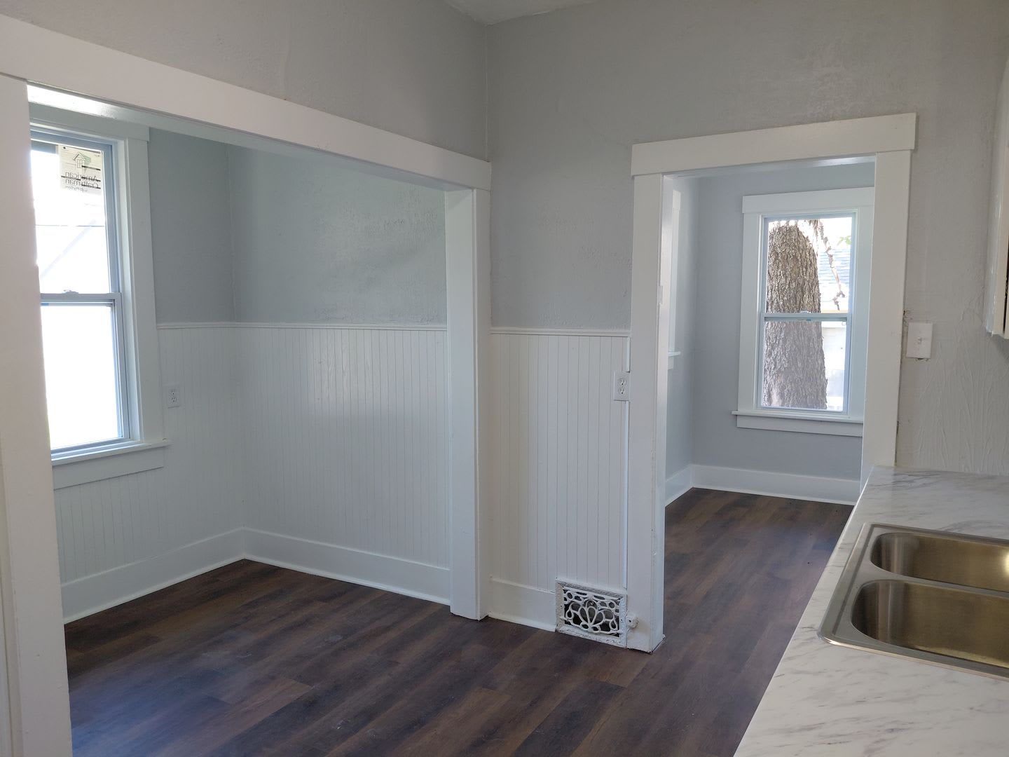 Fully Remodeled Home For Rent – photo 3