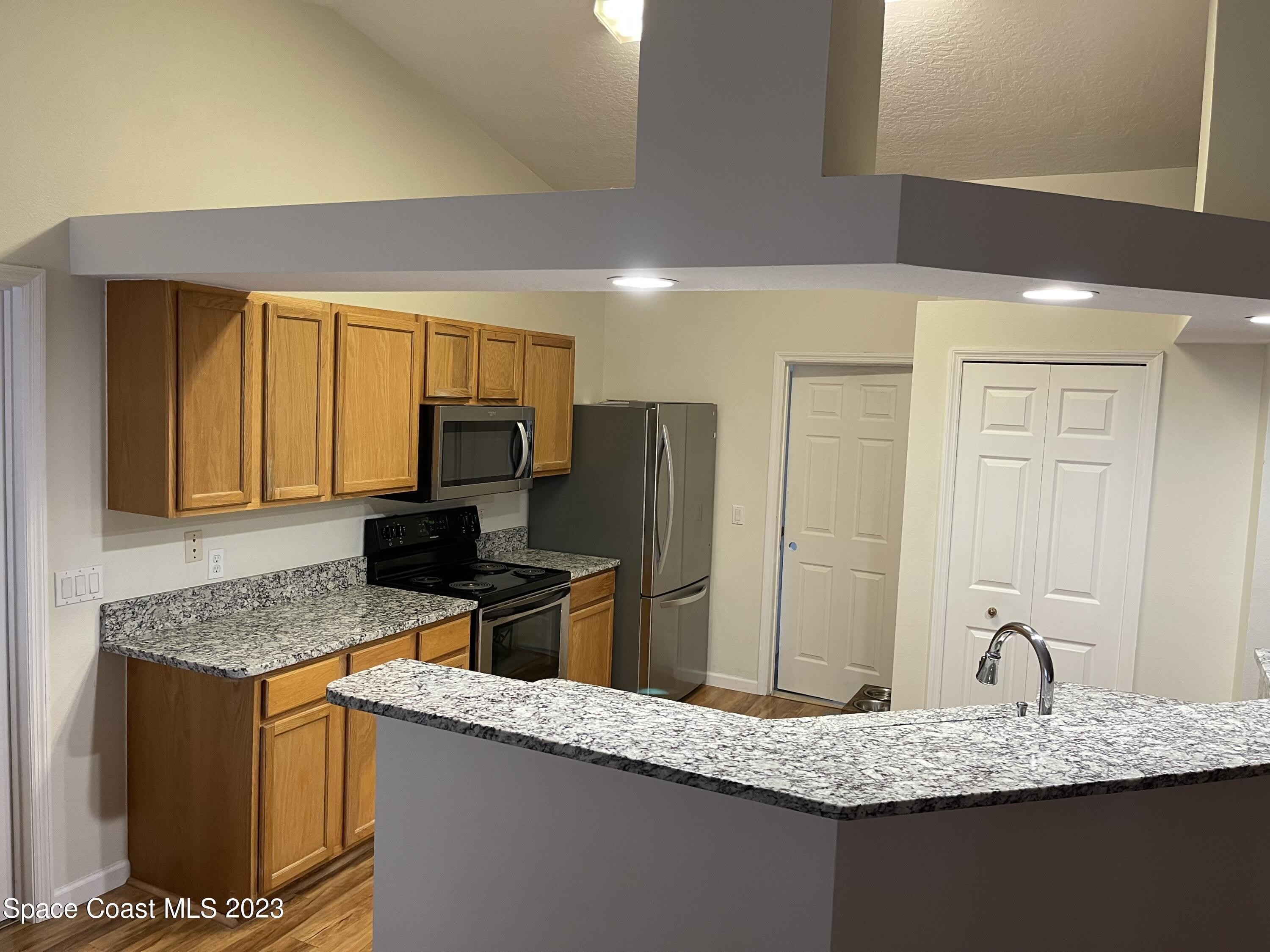 1738 Loquat Court NW – photo 3