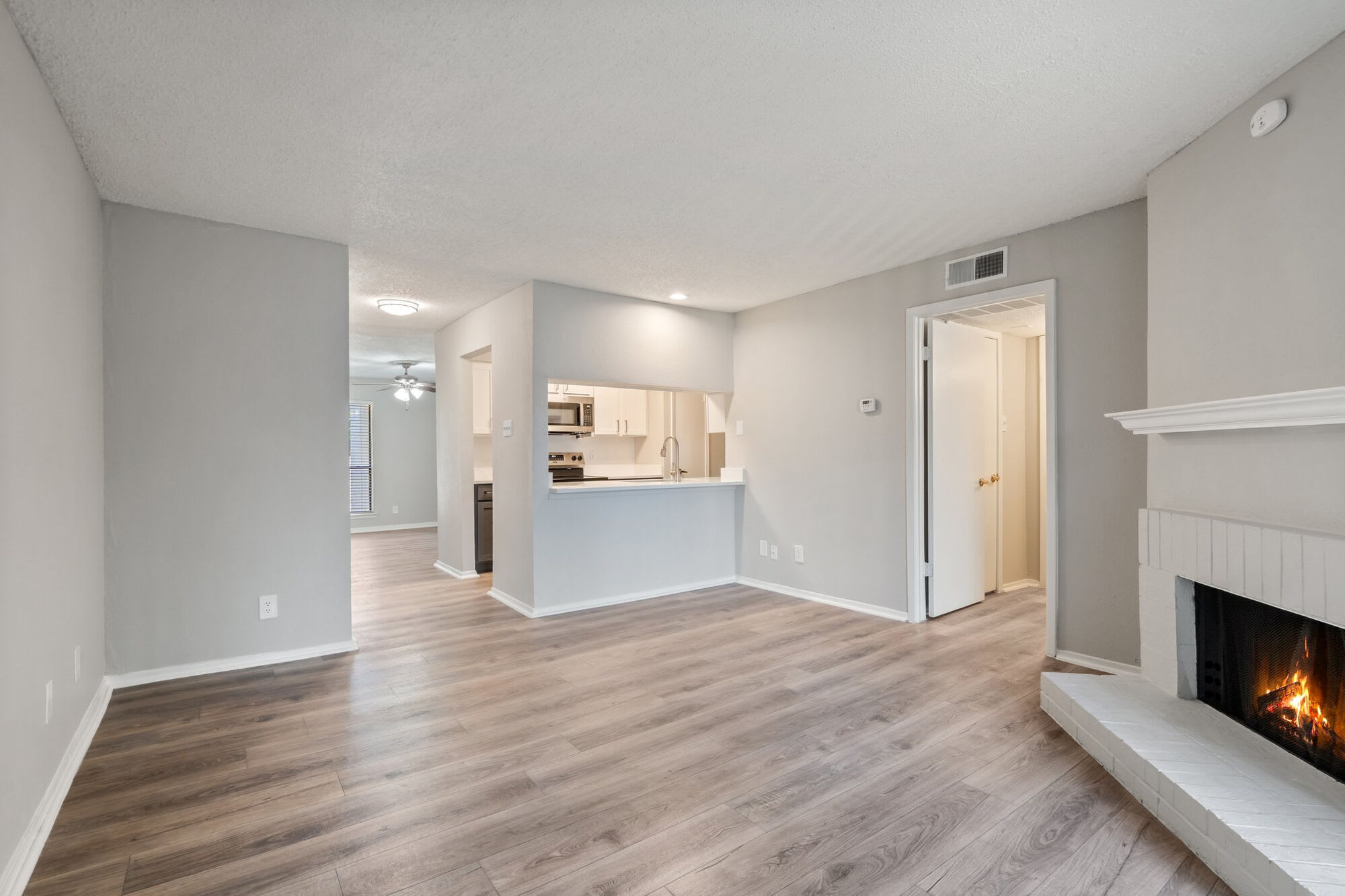 Prestonwood Apartment Homes – photo 4