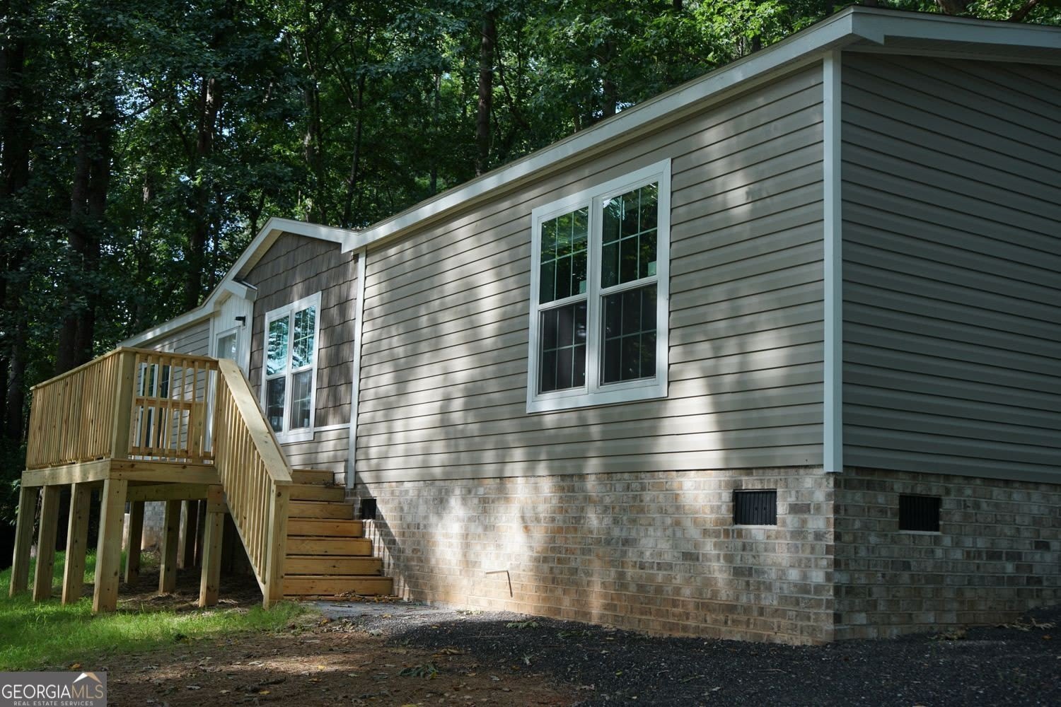 210 Woodland Street – photo 4