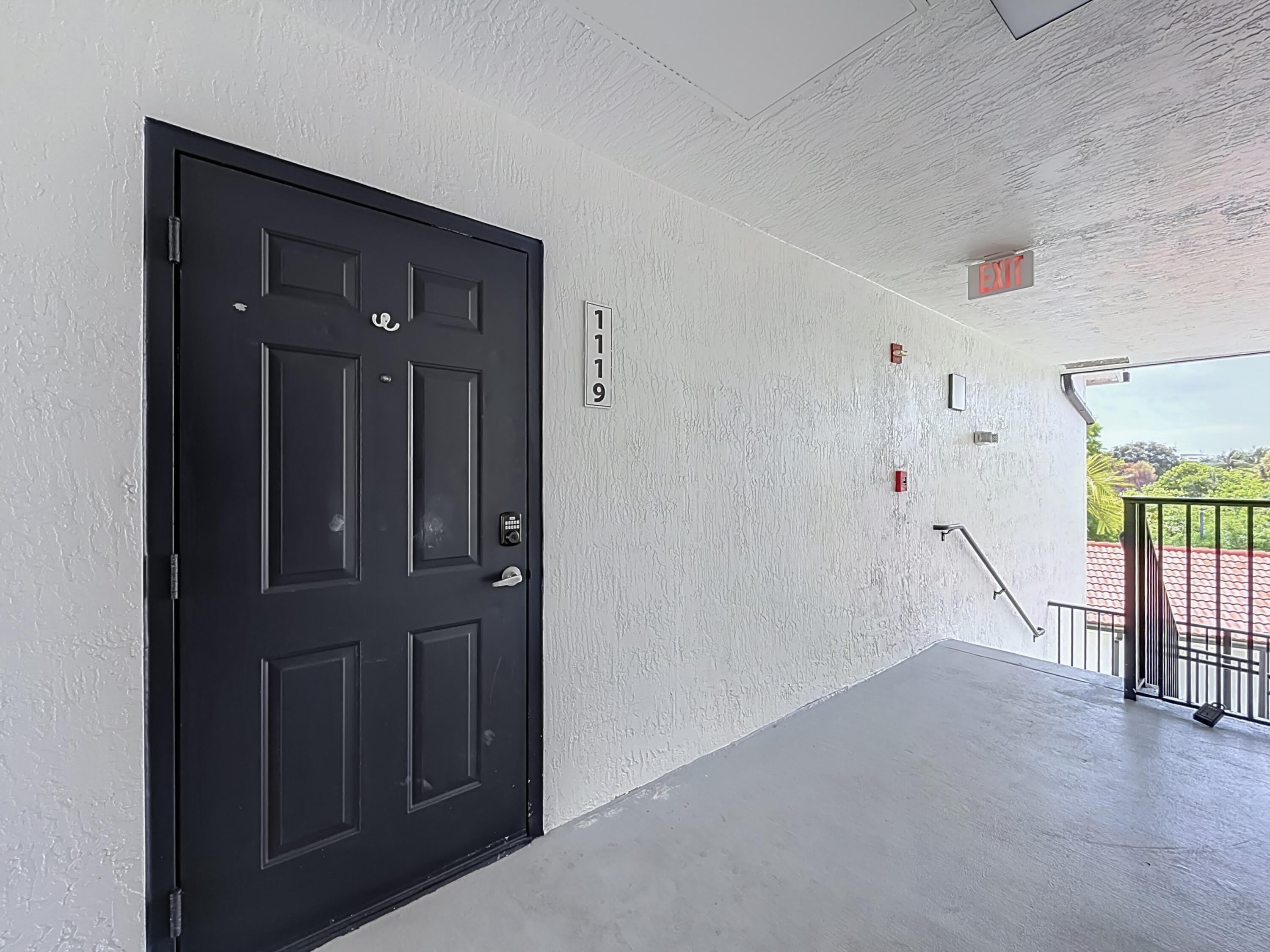 1119 Villa Circle – photo 5