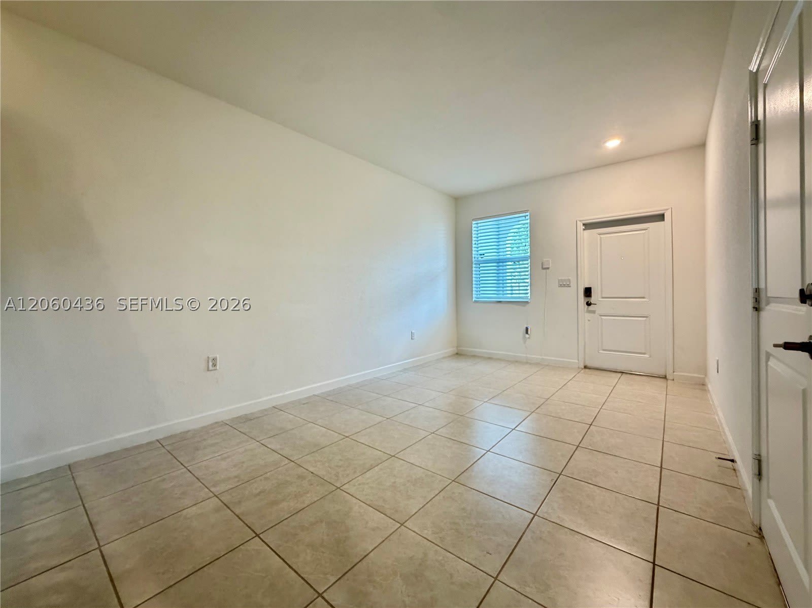 2685 SE 13th Ct – photo 3