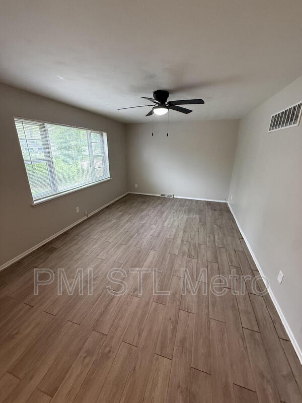 519 Graf Ave – photo 2