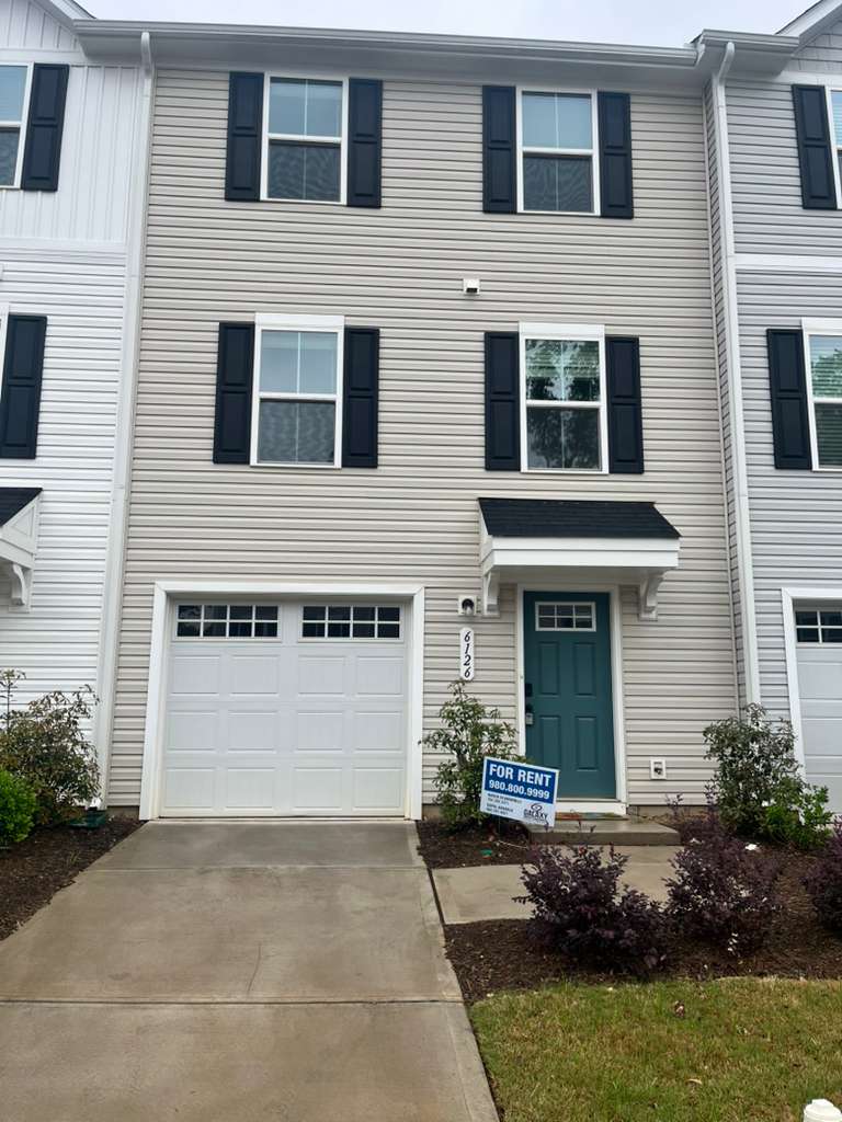 6126 Carrick Bend Court – photo 2