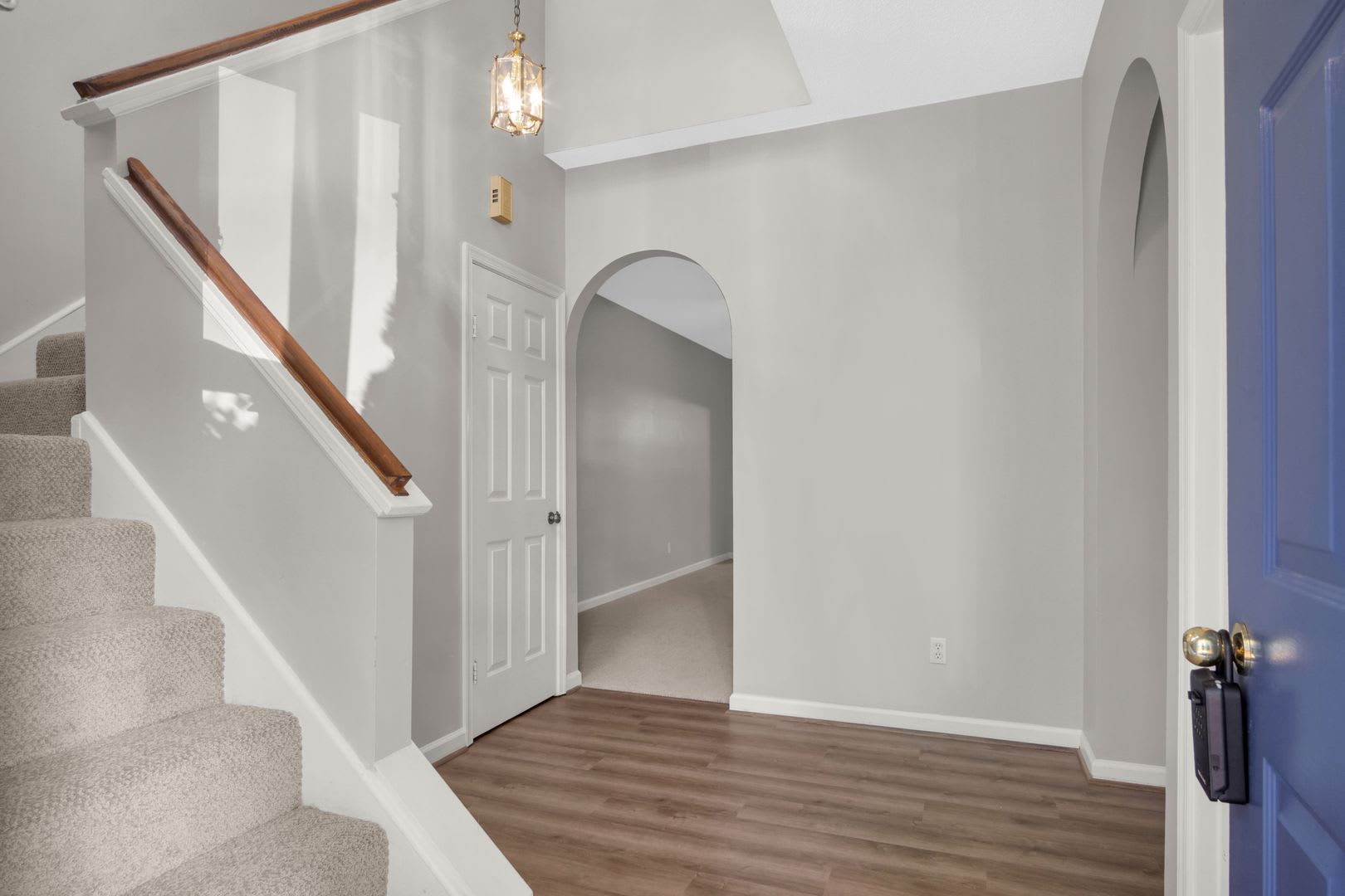 Freshly Updated 3 Bedroom Townhome in Williamsburg! – photo 5
