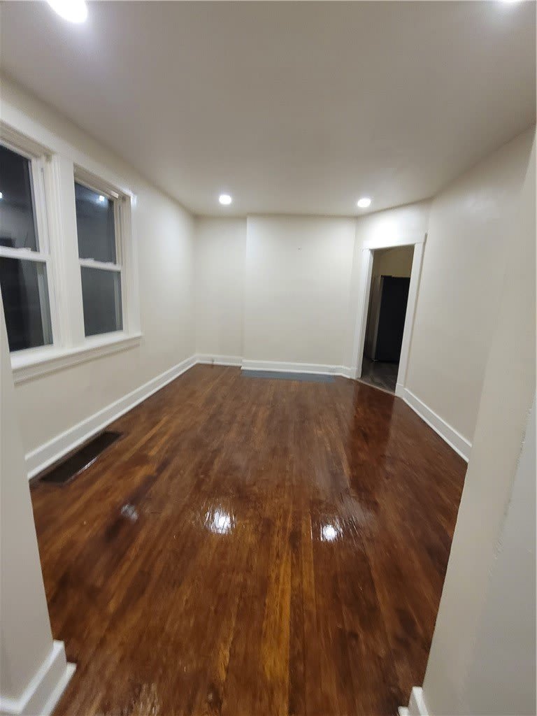 3568 Beechwood Blvd – photo 5