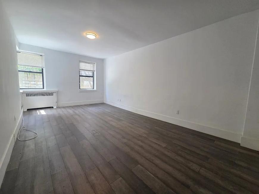 562 West 175Th Street – photo 2
