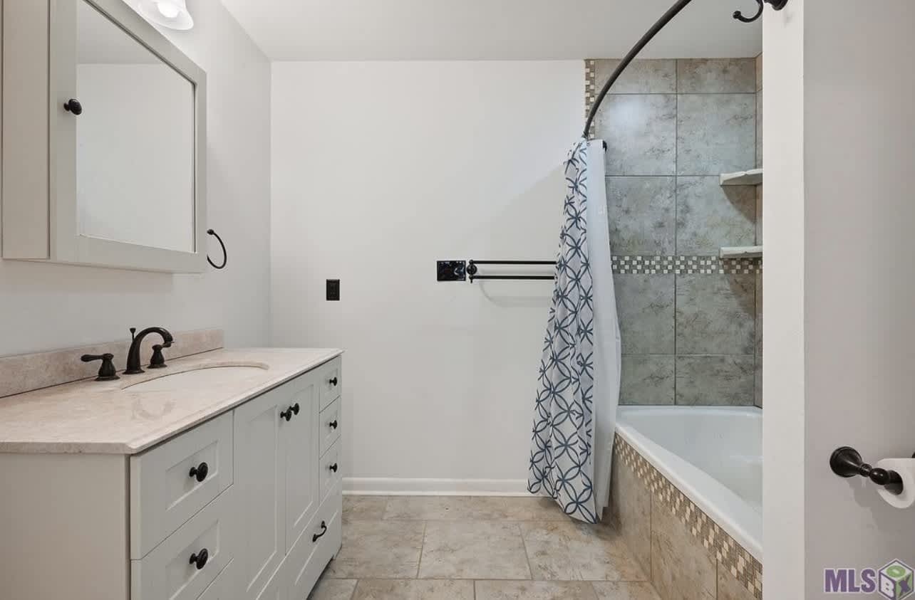 4923 Newell Street – photo 2