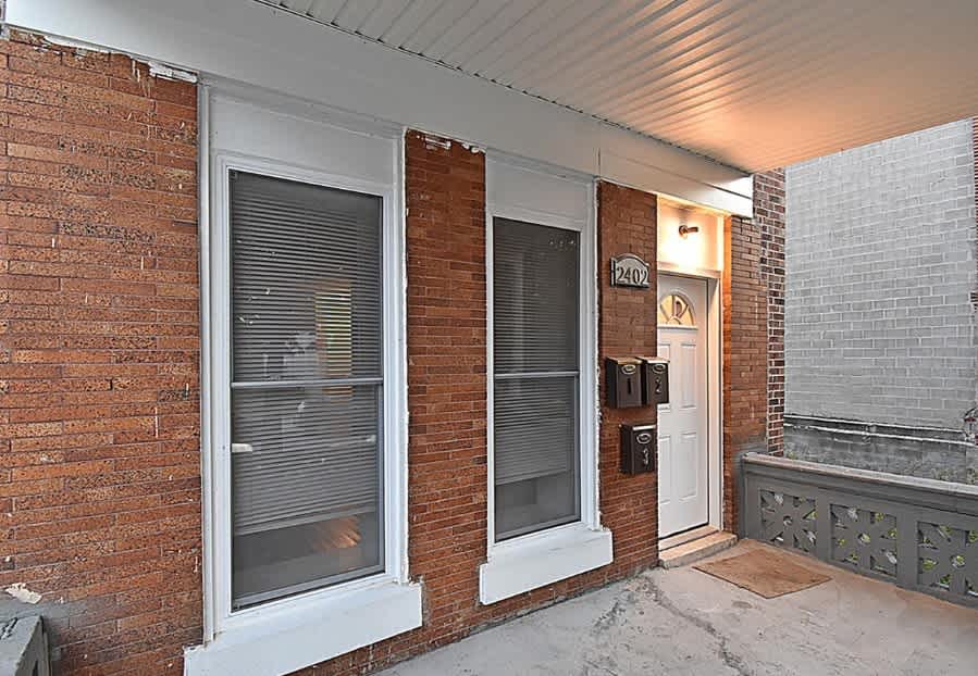 2402 Lakeview Avenue – photo 2