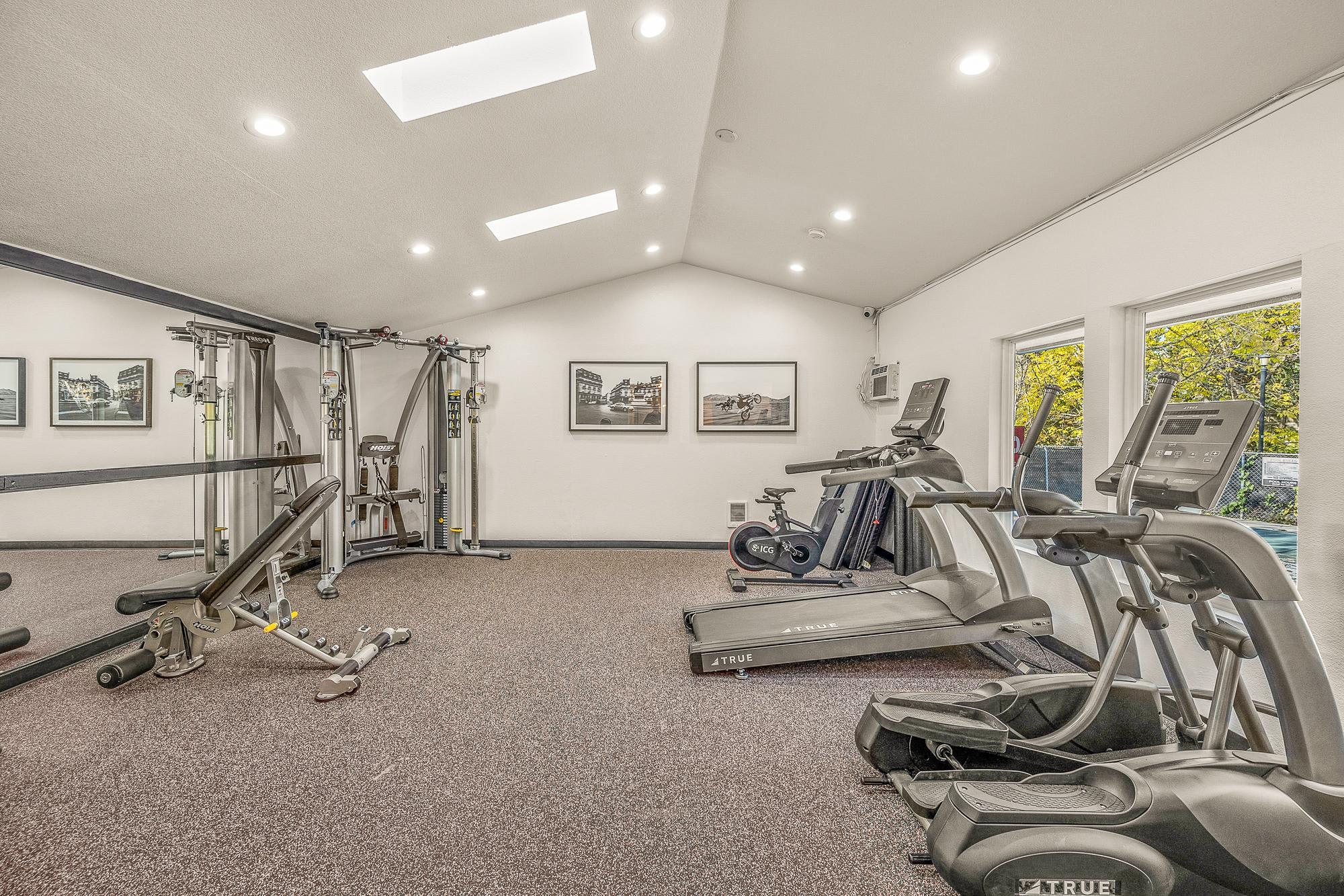 Oak &amp; Iron Flats Apartments – photo 5