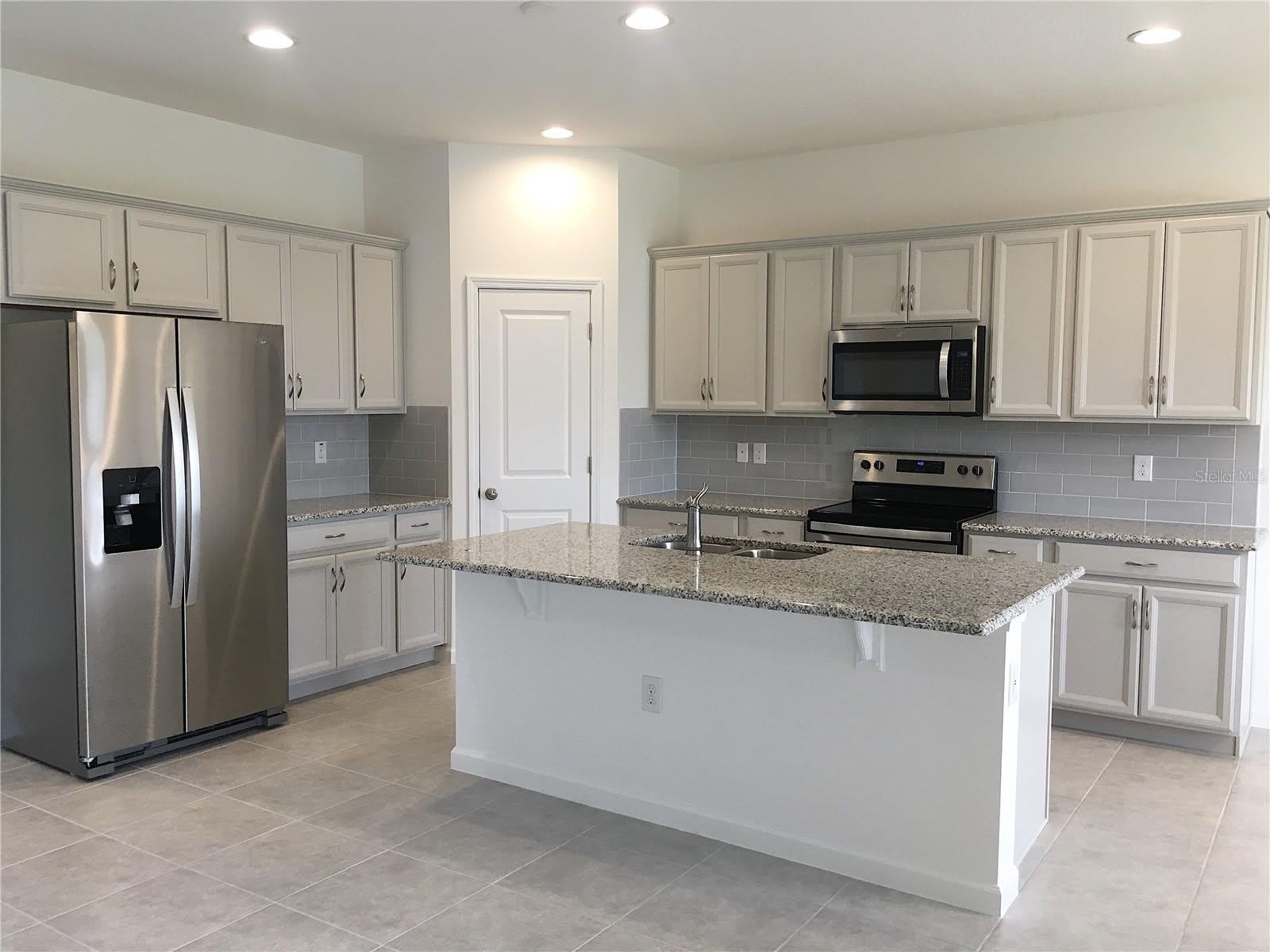 129 BELLA VERANO Way – photo 4