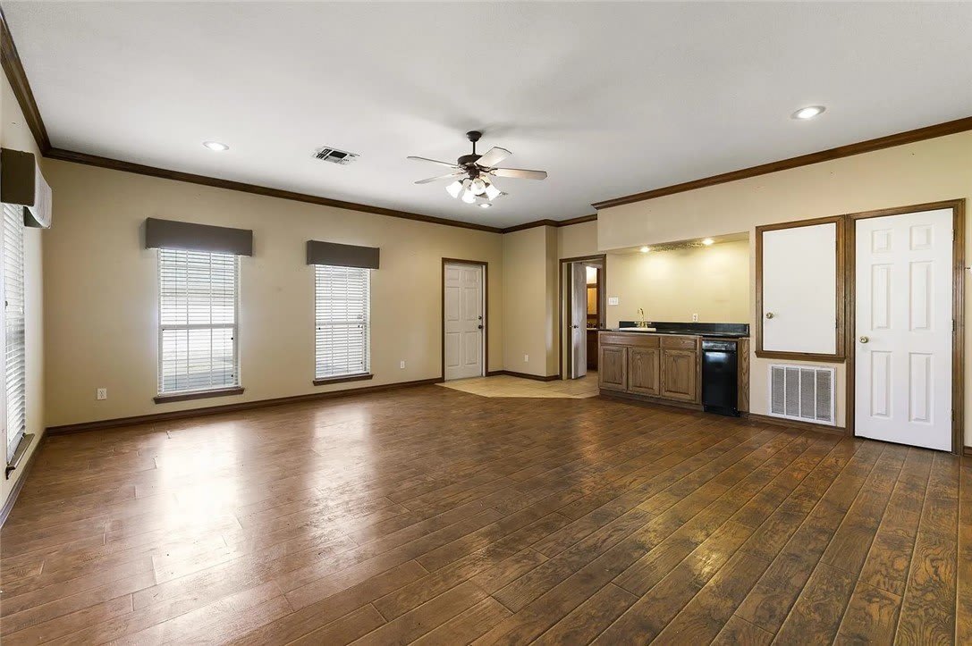14810 Beal Drive – photo 3
