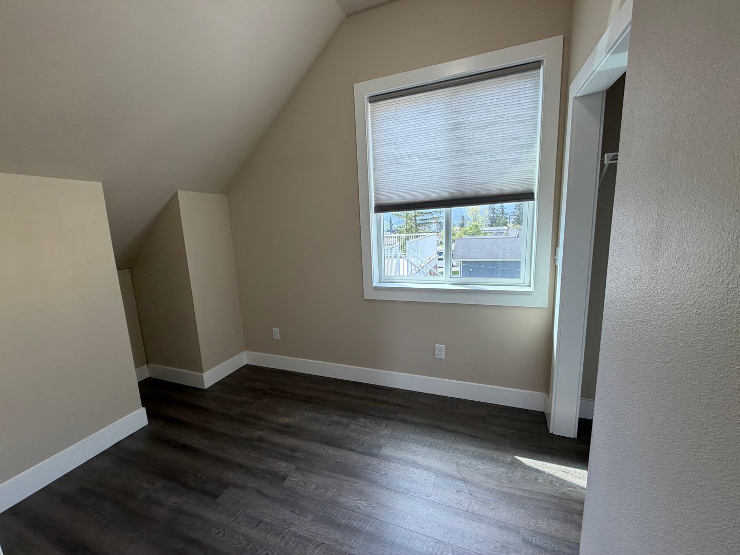 Utilities Included! 804 E Connecticut St Bellingham, WA – photo 2