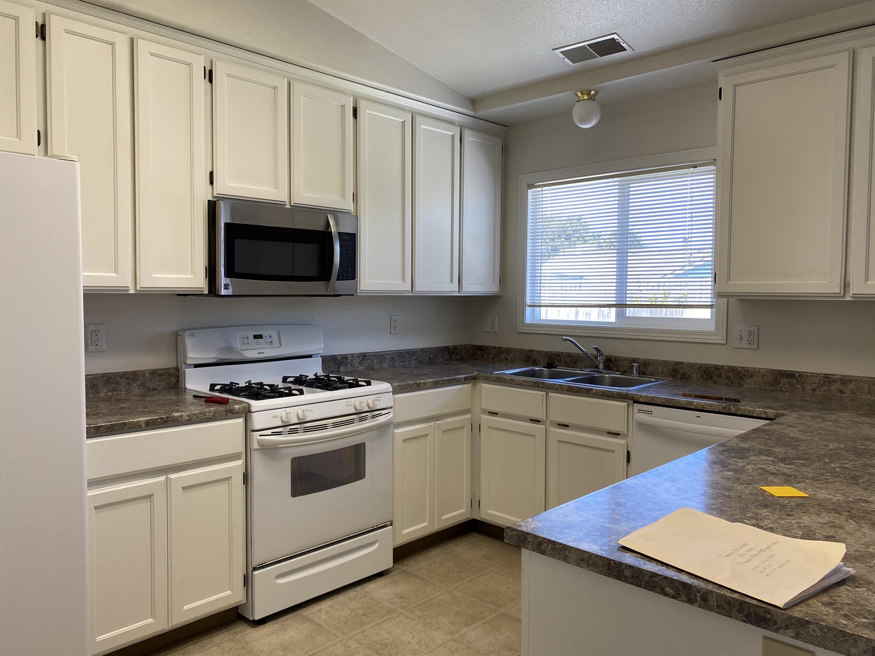 1373 Wrangler Ct. – photo 3