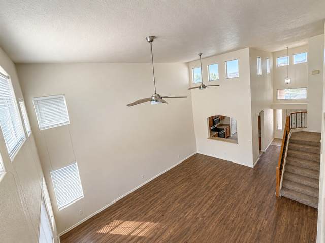 2067 Violeta Circle Southeast – photo 5