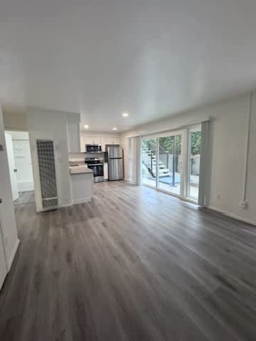 4886 Orchard Ave – photo 3