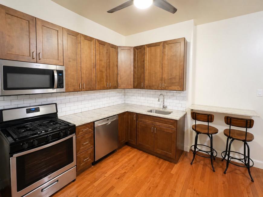 2502 North Kedzie Blvd. – photo 2
