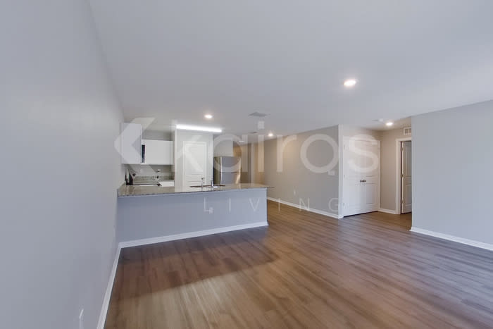 9810 North Santee Terrace – photo 3