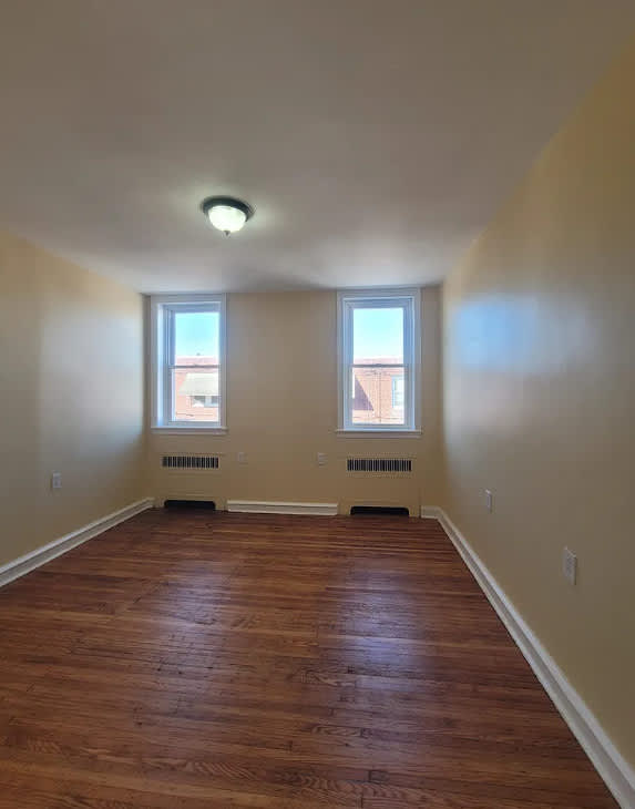 5908 Castor Avenue – photo 3