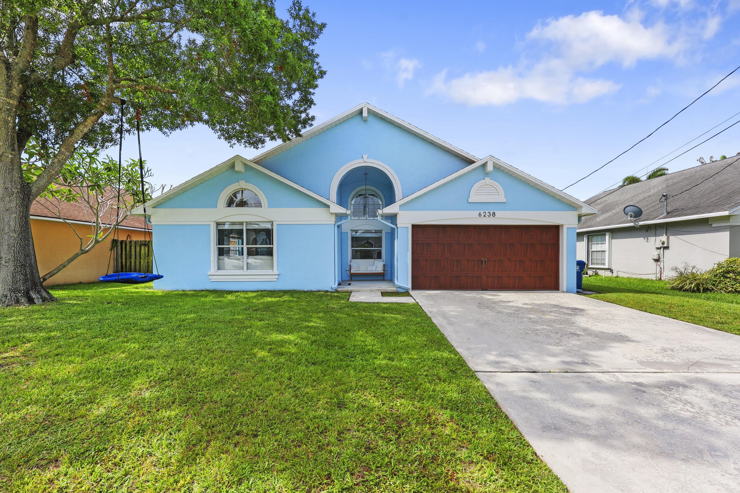 6238 Pompano Street – photo 1