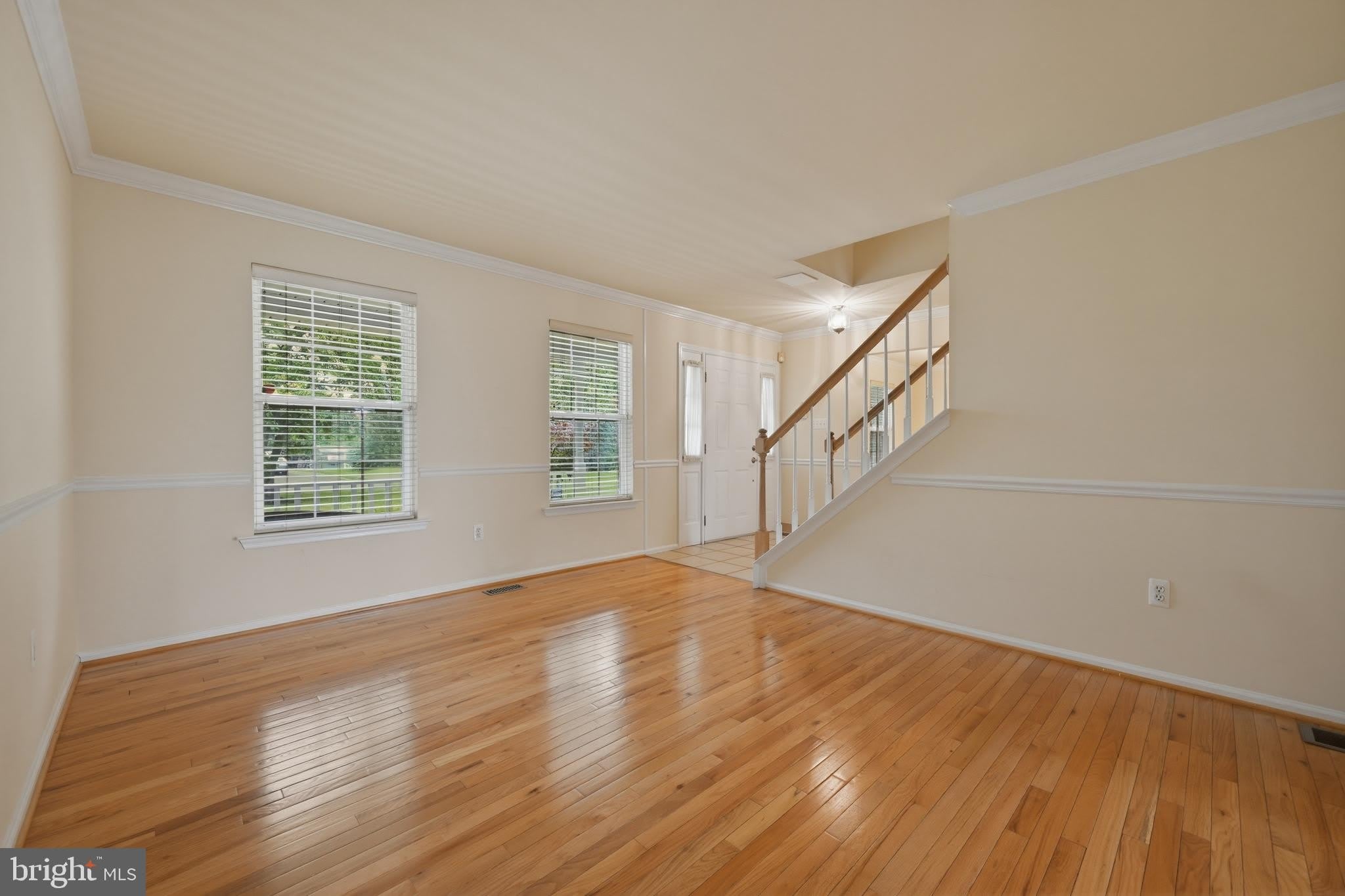 201 PINE Avenue – photo 5