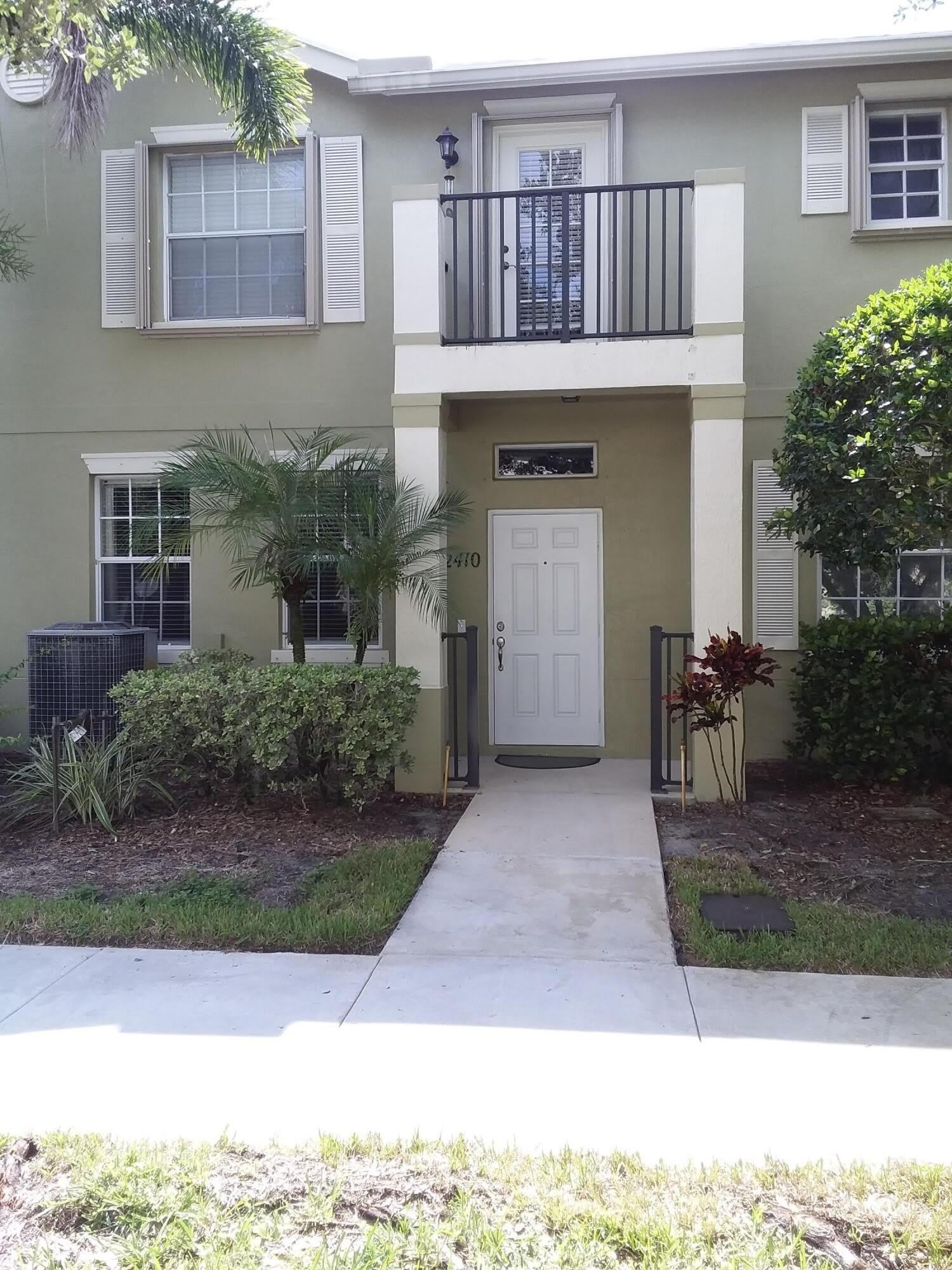 2410 Se Union Park Drive – photo 1