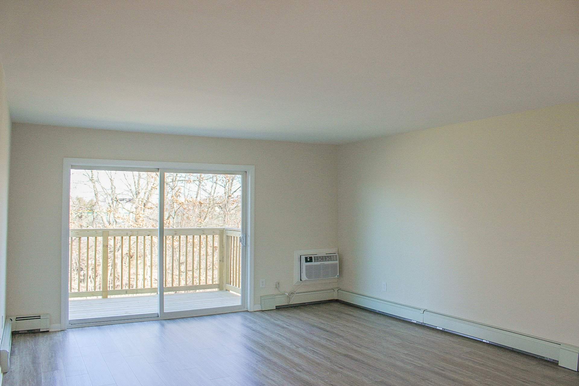 Edgewater East – photo 2
