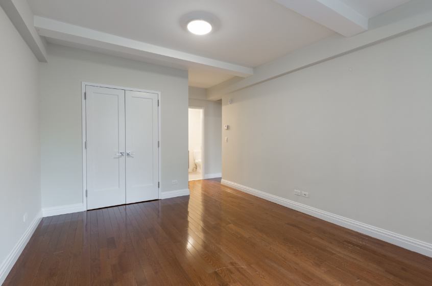 204 W 70th St – photo 4