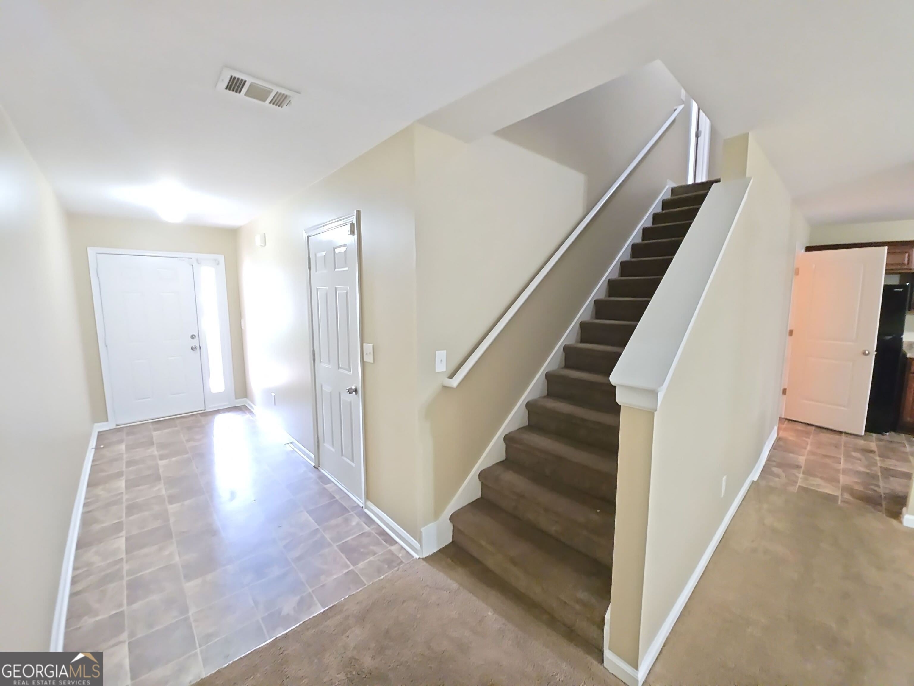1098 McConaughy Court – photo 2