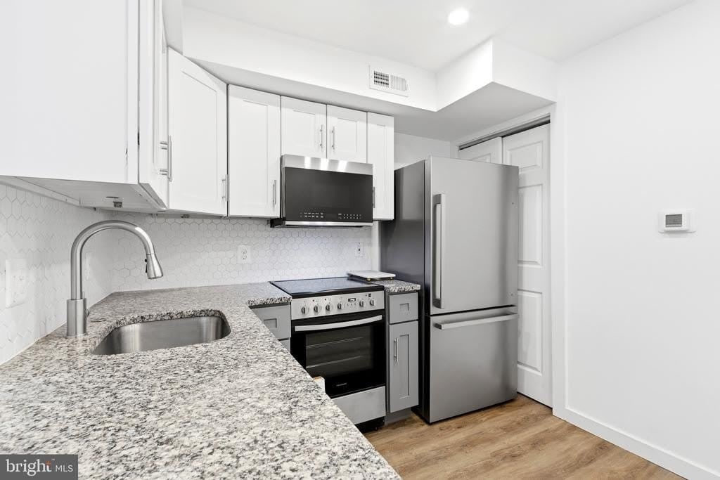 2148 N FRANKLIN STREET – photo 5
