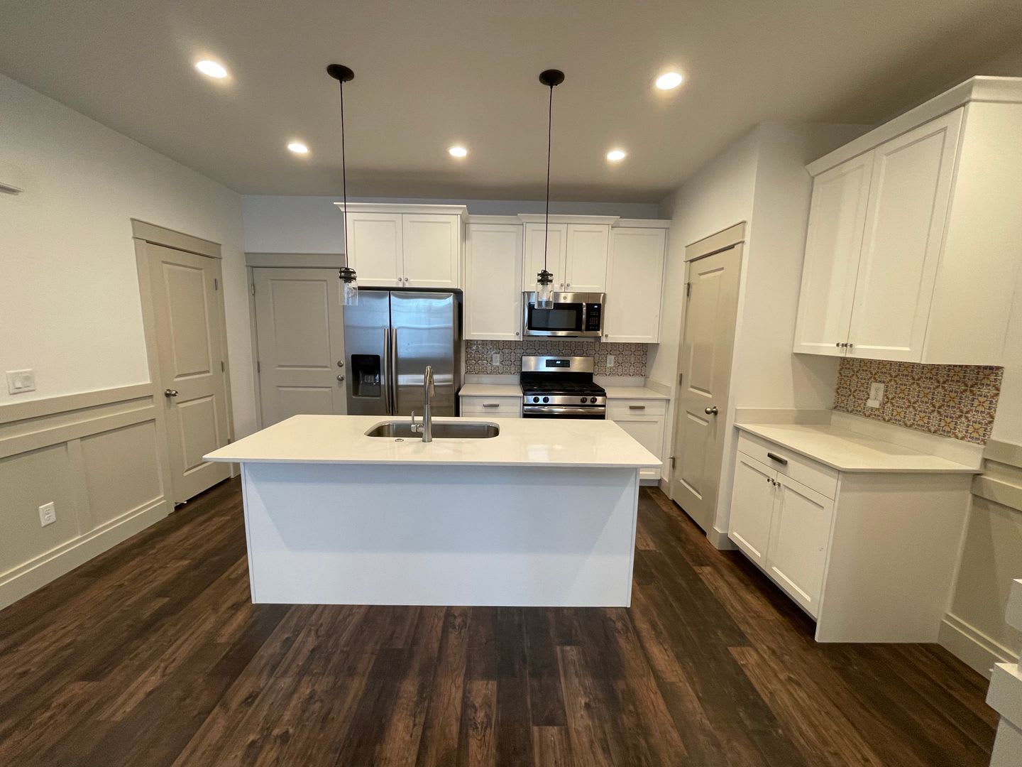 Beautiful 3 Bedroom townhome In North Salt Lake – photo 3