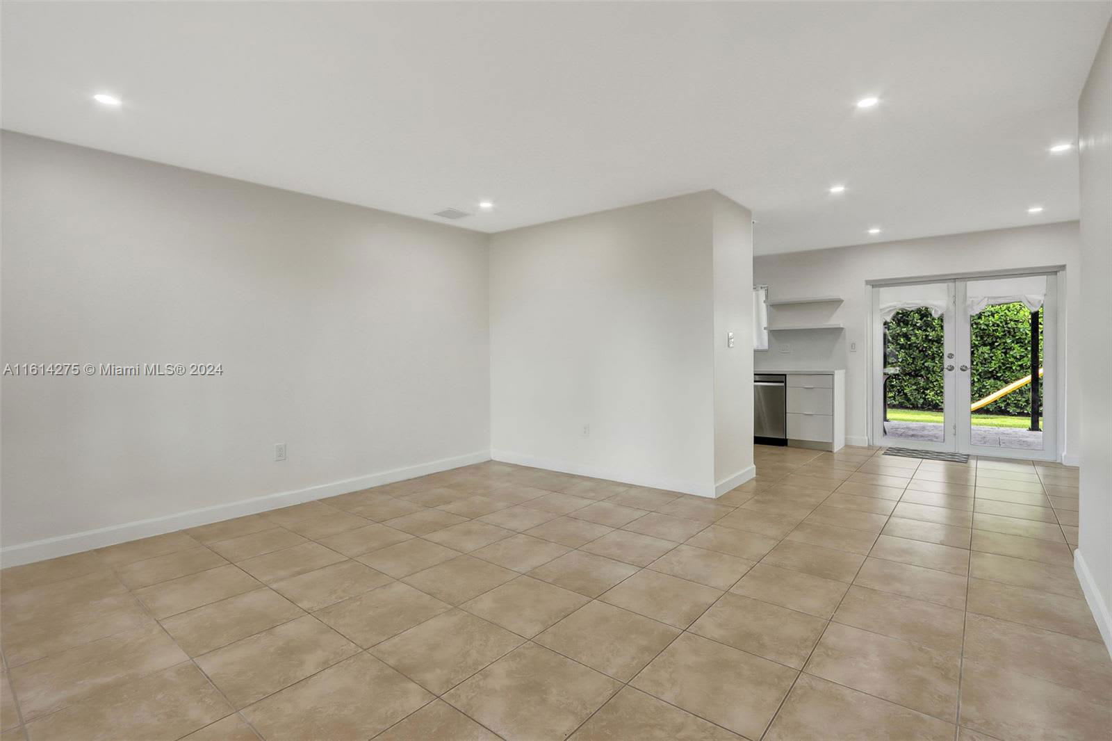 4435 Southwest 102nd Court – photo 4