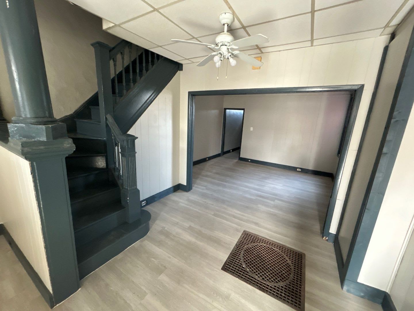 1302 Bonaparte Avenue – photo 4