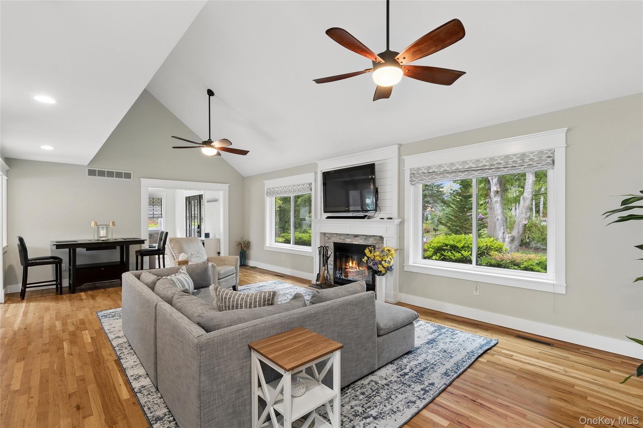 7 Eileen Circle – photo 4