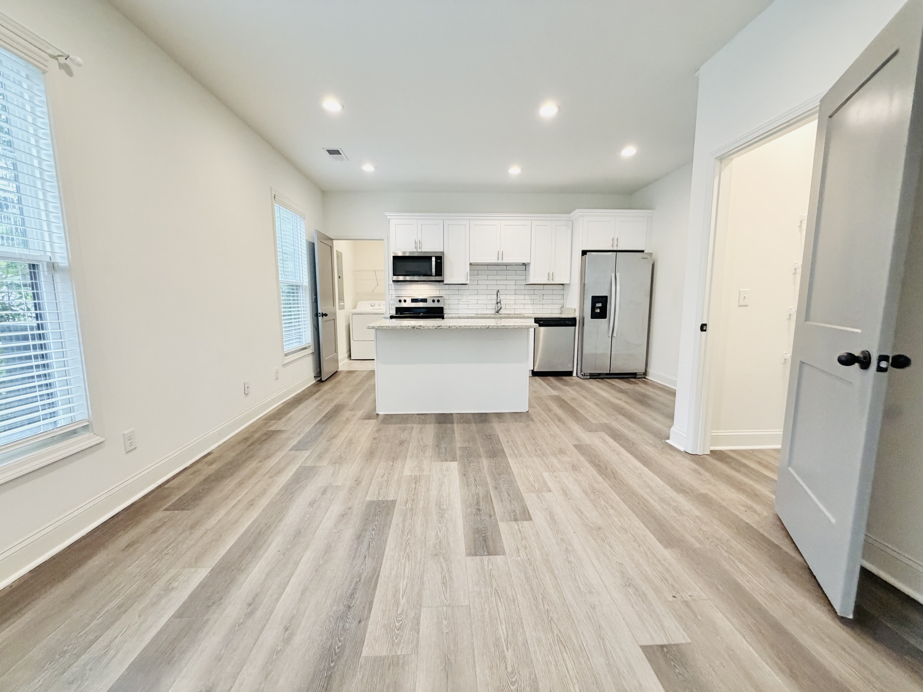 2035 Rosewood Drive – photo 5