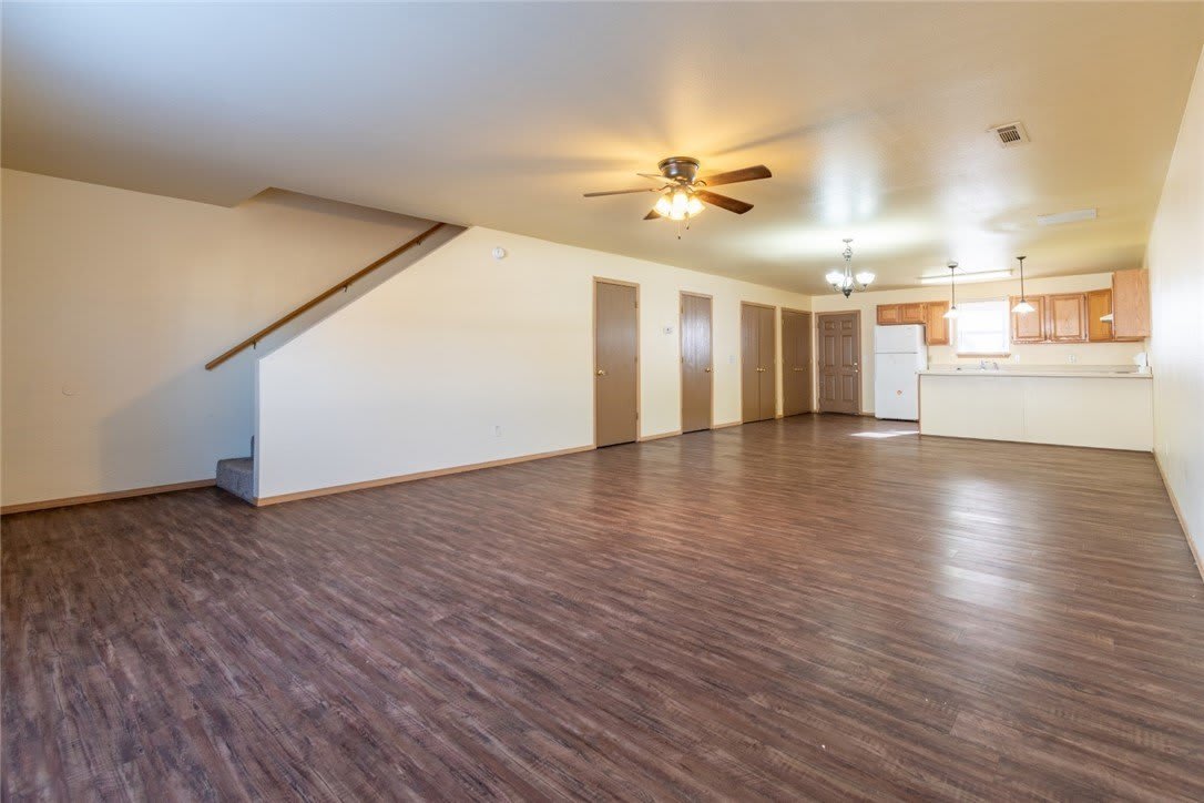 210 Meadow Court – photo 3