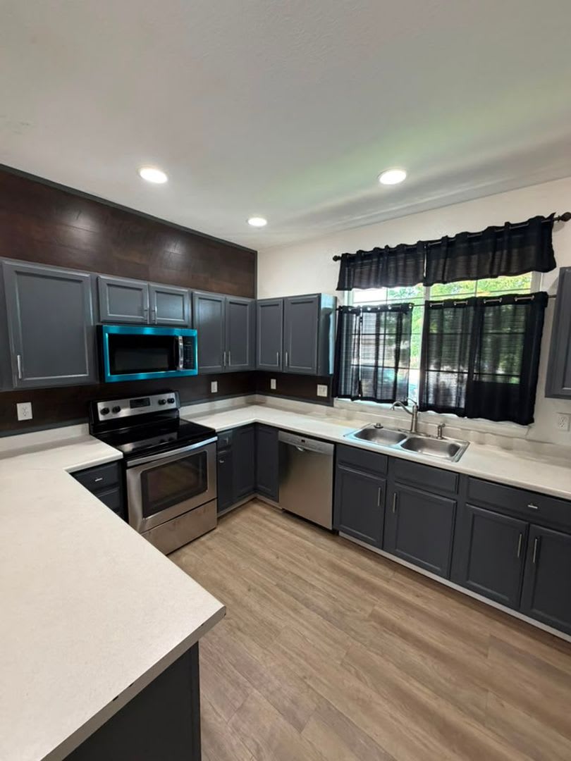 Spacious 4 Bed 3 Bath Home In Desirable Greeley Neighborhood Immediate Move In – photo 3