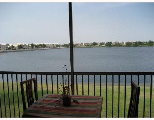 2647 Nw 33Rd Street – photo 1
