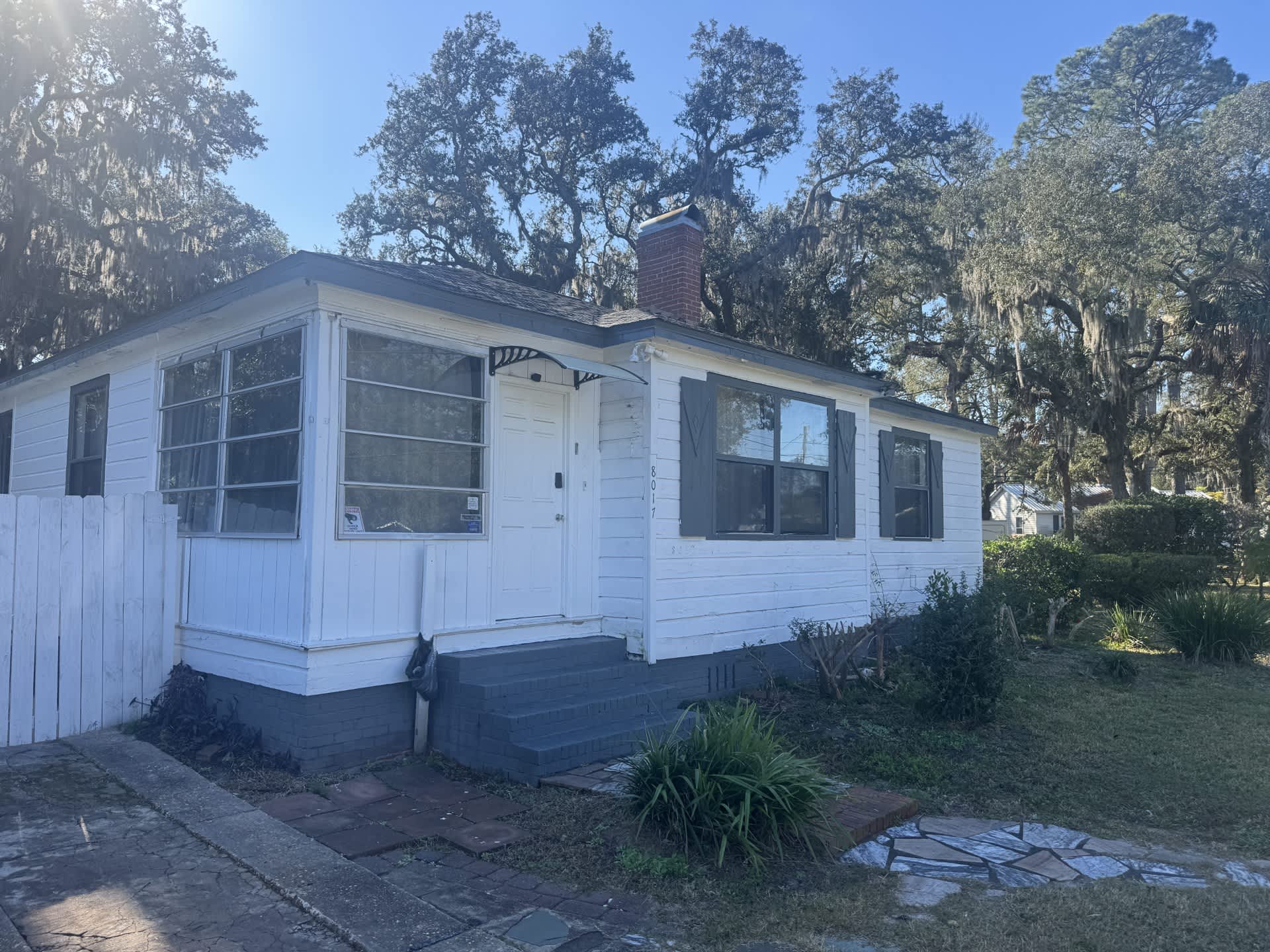 8017 Oakwood St #room Rental – photo 2