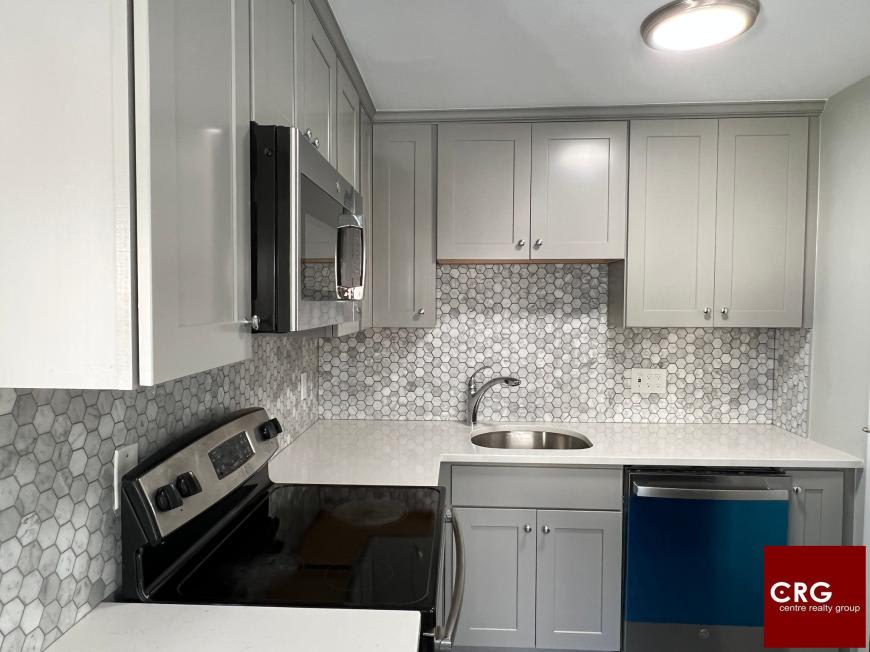 15 Leicester St. – photo 3