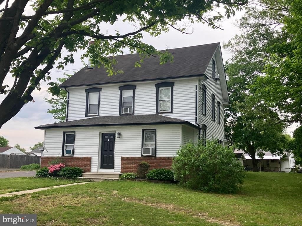 104 MARKET PLACE – photo 1