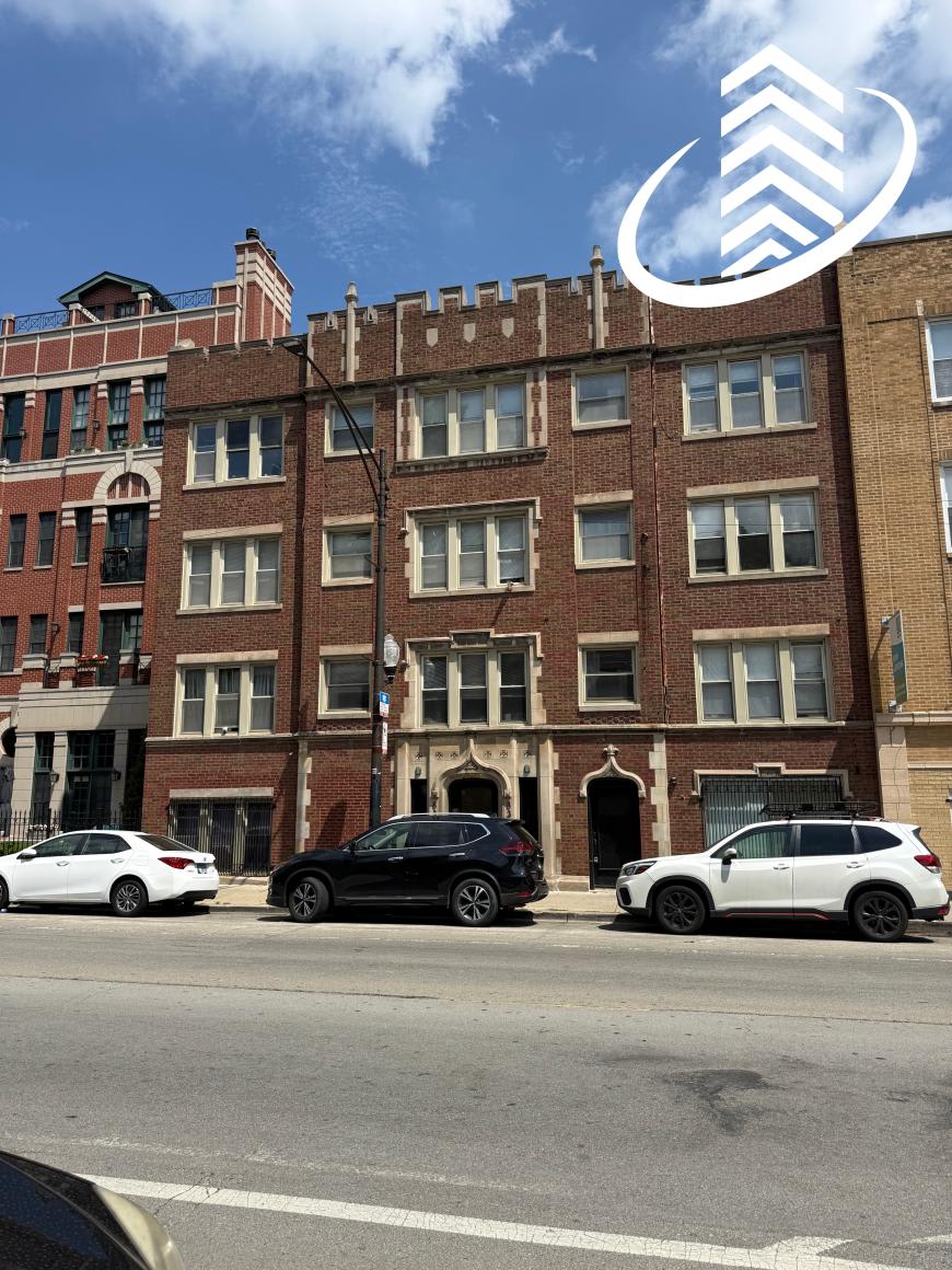 834 W Fullerton Ave – photo 5