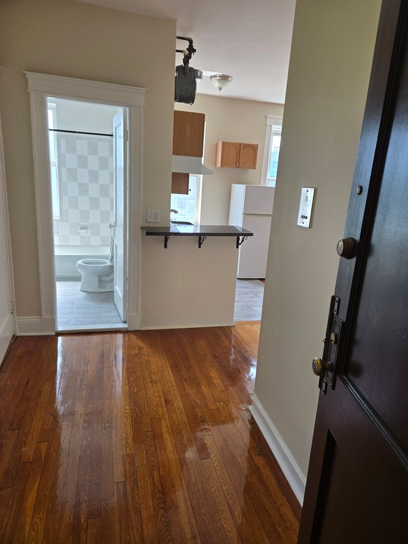 Studio in Allston is available now – photo 3